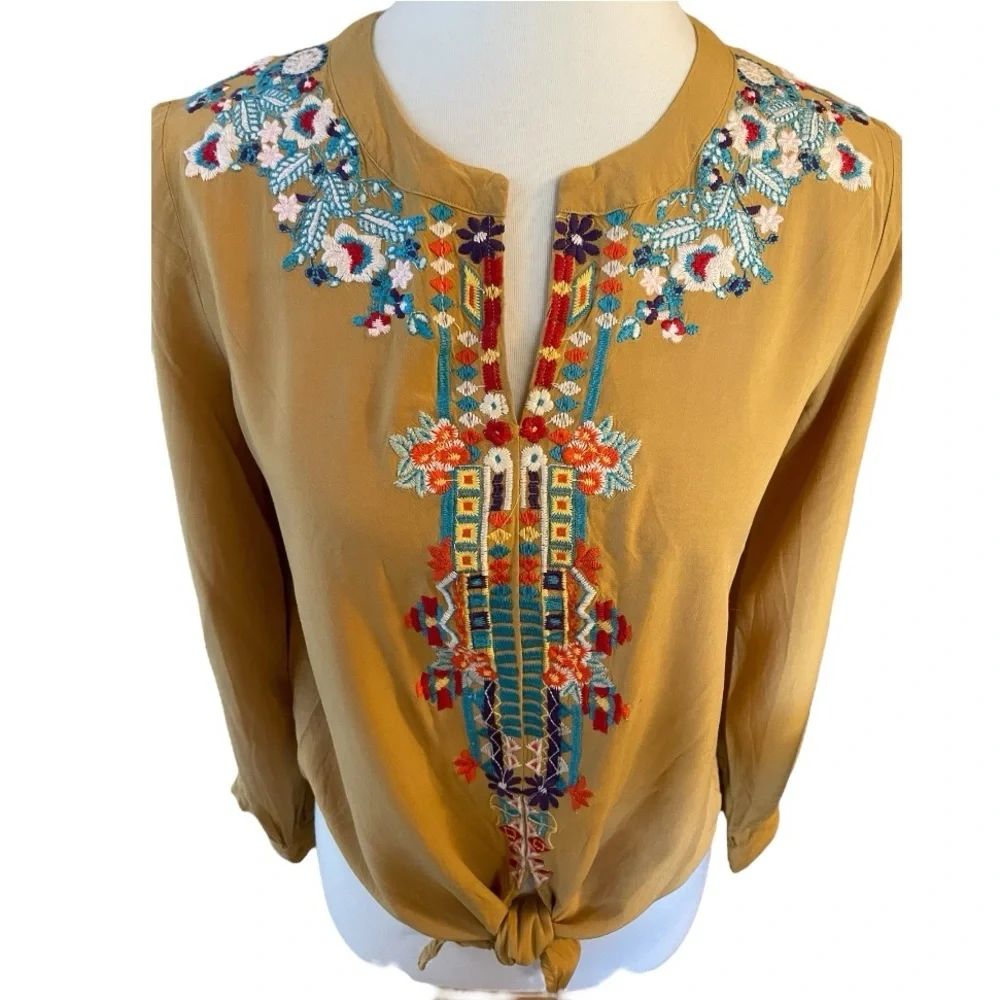 Bohemian Anthropologie Embroidered Top